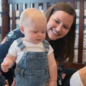 Meet your Posher, Caitlin